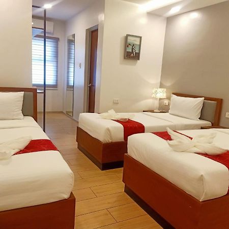 Inncity Hotel 칼바요그 외부 사진