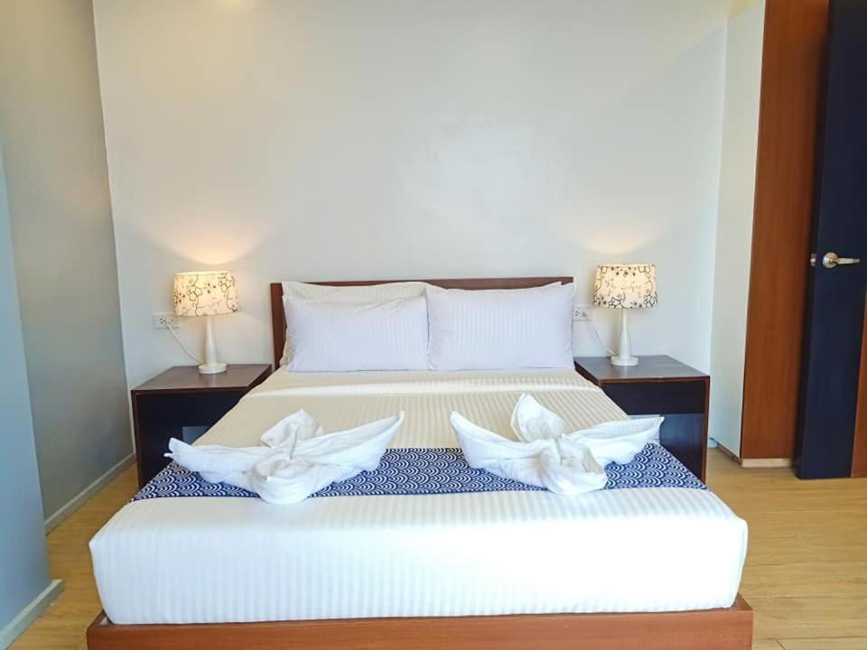 Inncity Hotel 칼바요그 외부 사진