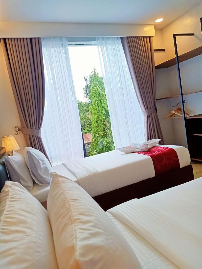 Inncity Hotel 칼바요그 외부 사진